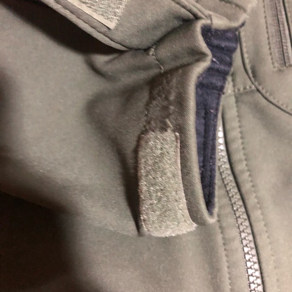 Men’s Columbia olive green zip up - Picture 5 of 7